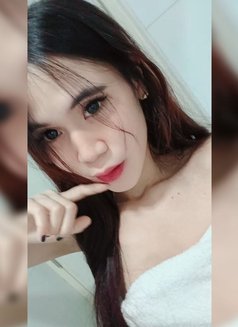 Talia Bigdick Versa - Transsexual escort in Manila Photo 2 of 5