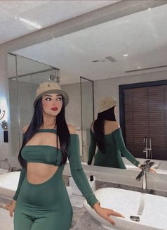 Talia Nizar - escort in Beirut Photo 5 of 8