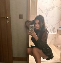 Talia Nizar - puta in Beirut Photo 8 of 8