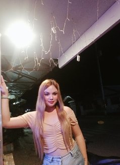 Talia Sex on Cam - Transsexual escort in Manila Photo 6 of 9