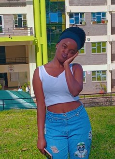 Talia - puta in Jeddah Photo 2 of 3