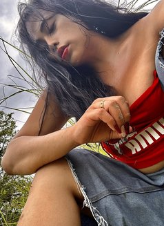 Taliah - Transsexual escort in Dubai Photo 5 of 6