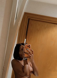 Taliah - escort in Dubai Photo 2 of 3