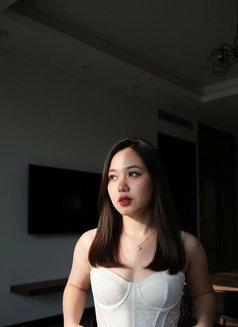 Talita - escort in Singapore Photo 3 of 6