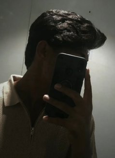Tall Boy - Acompañantes masculino in Bangalore Photo 1 of 3