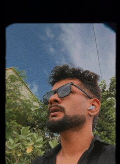 Tall Brown Men - Acompañantes masculino in New Delhi Photo 10 of 11
