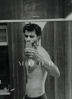 Tall Brown Men - Acompañantes masculino in New Delhi Photo 11 of 11