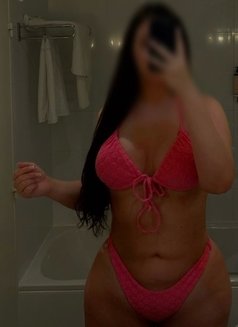 Tall Curvy Goddess - escort in Dubai Photo 2 of 2