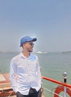 Tall Guy - Male escort in Nagpur Photo 2 of 6