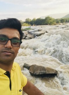 Tamal - Male escort in Kolkata Photo 2 of 19