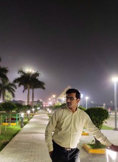 Tamal - Male escort in Kolkata Photo 7 of 19