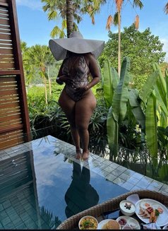 Tamara - escort in Nairobi Photo 1 of 3