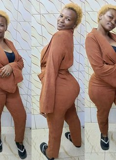 Tamara - masseuse in Nairobi Photo 1 of 1