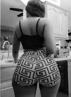 Tamara - Masajista in Nairobi Photo 1 of 3