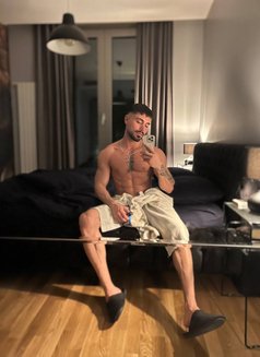 Tamer - Male escort agency in Dubai Photo 5 of 5
