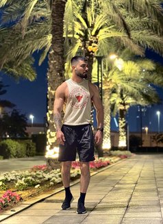 Tamer - Agencia de acompañantes masculinas in Dubai Photo 4 of 5