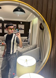 Tamerlan - Male escort in İstanbul Photo 1 of 5