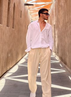 Tamerlan - Male escort in İstanbul Photo 3 of 5