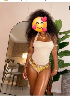 Tamia - puta in Kolkata Photo 1 of 4