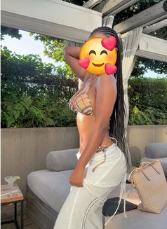 Tamia - puta in Kolkata Photo 3 of 4