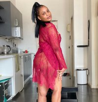 Tamika - puta in Johannesburg