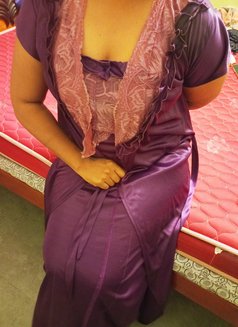 Tamil and Kerala Girls Available Chennai - puta in Chennai Photo 2 of 3