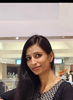 Tamil and Kerala Young Girls Doorstep - escort in Chennai Photo 16 of 16