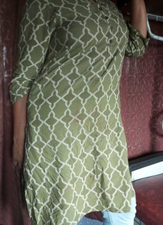 Tamil Beauty Young Girl Available - escort in Chennai Photo 3 of 5