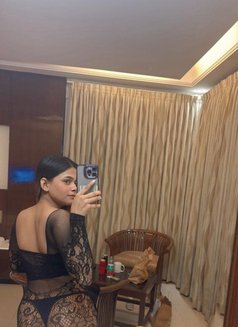 Tamil Call Girls Indian Russian Malaysia - escort in Kuwait Photo 1 of 1