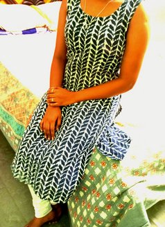 Tamil College Girl in Chennai - escort in Chennai Photo 1 of 3