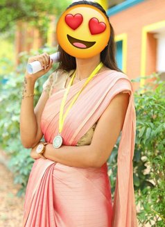 TAMIL COLLEGE GIRLS AND ARTIST AVAILABLE - escort in Chennai Photo 4 of 11