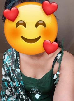 Tamil College & Tamil Actress, hi-fi - escort in Chennai Photo 5 of 28