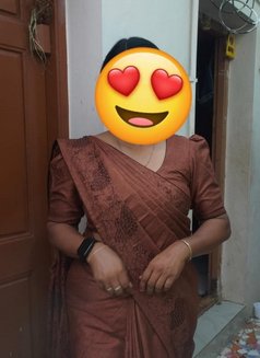 Tamil College & Tamil Actress, hi-fi - escort in Chennai Photo 6 of 28