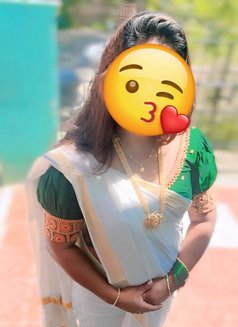 Tamil College & Tamil Actress, hi-fi - escort in Chennai Photo 7 of 28