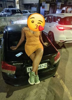 Tamil College & Tamil Actress, hi-fi - escort in Chennai Photo 13 of 28