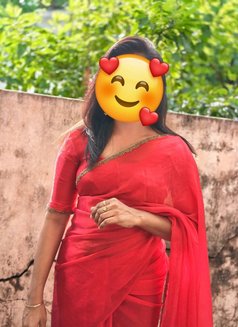 Tamil College & Tamil Actress, hi-fi - escort in Chennai Photo 14 of 28
