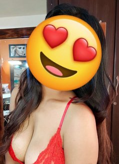 Tamil College & Tamil Actress, hi-fi - escort in Chennai Photo 16 of 28
