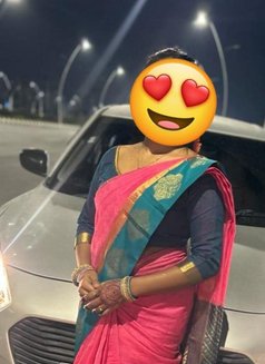 Tamil College & Tamil Actress, hi-fi - escort in Chennai Photo 18 of 28