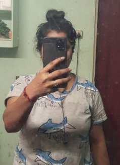 Tamil College & Young Girls in Chennai - escort in Chennai Photo 1 of 1