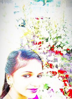 Tamil Girl in Doha - escort in Doha Photo 1 of 2