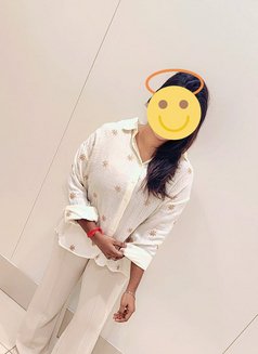 Tamil Girls Providing Service - puta in Chennai Photo 2 of 3