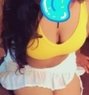 Tamil hot girl vip service - escort in Colombo Photo 11 of 13