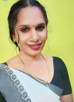 Tamil Hot Meenu Trans - Acompañantes transexual in Thiruvananthapuram Photo 2 of 4