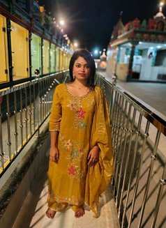 Tamil Independent Hifi in Chennai - escort agency in Chennai Photo 1 of 6