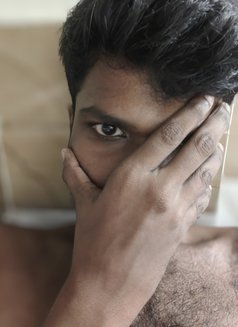 Tamil Male Companion for Women - Acompañantes masculino in Mumbai Photo 11 of 11