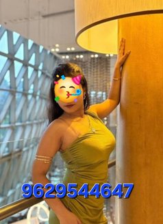 Tamil Ponu Suji Independent Service - escort in Coimbatore Photo 3 of 4