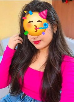 Tamil Ponu Suji Independent Service - escort in Coimbatore Photo 2 of 3