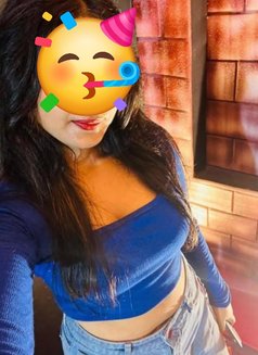 Tamil Ponu Suji Independent Service - escort in Coimbatore Photo 3 of 3