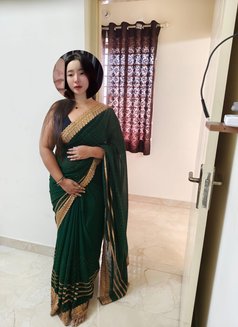 Tamil Private Companions - puta in Chennai Photo 1 of 3