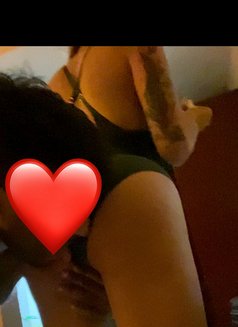 Circumcised Tool Pornstar Experience - Male escort in Colombo Photo 3 of 4